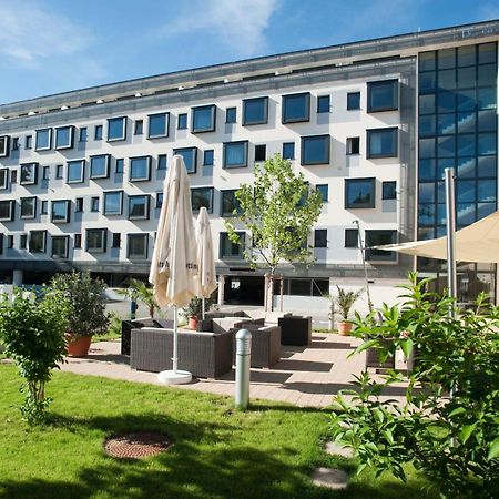 Cityhotel D&C St.Poelten Санкт Пьолтен Екстериор снимка