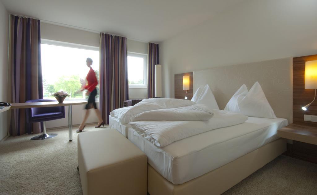 Cityhotel D&C St.Poelten Санкт Пьолтен Екстериор снимка