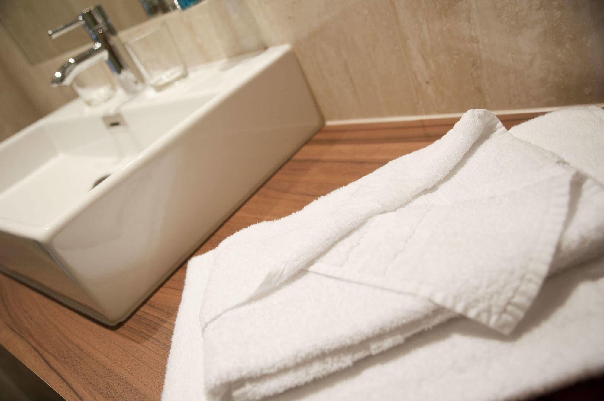 Cityhotel D&C St.Poelten Санкт Пьолтен Екстериор снимка